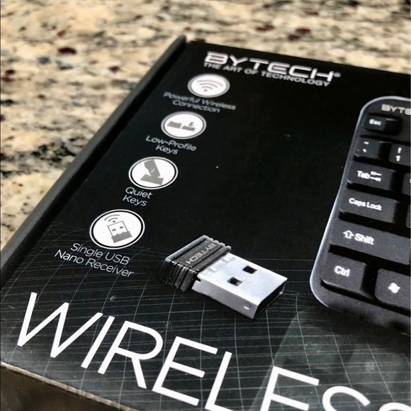 Bytech Wireless Keyboard - Picture 3 of 8